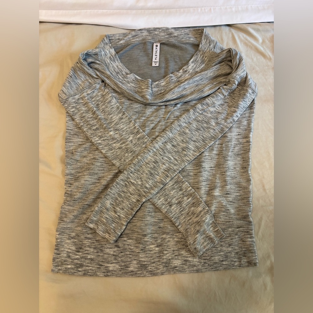 Athleta Gray Long Sleeve Top